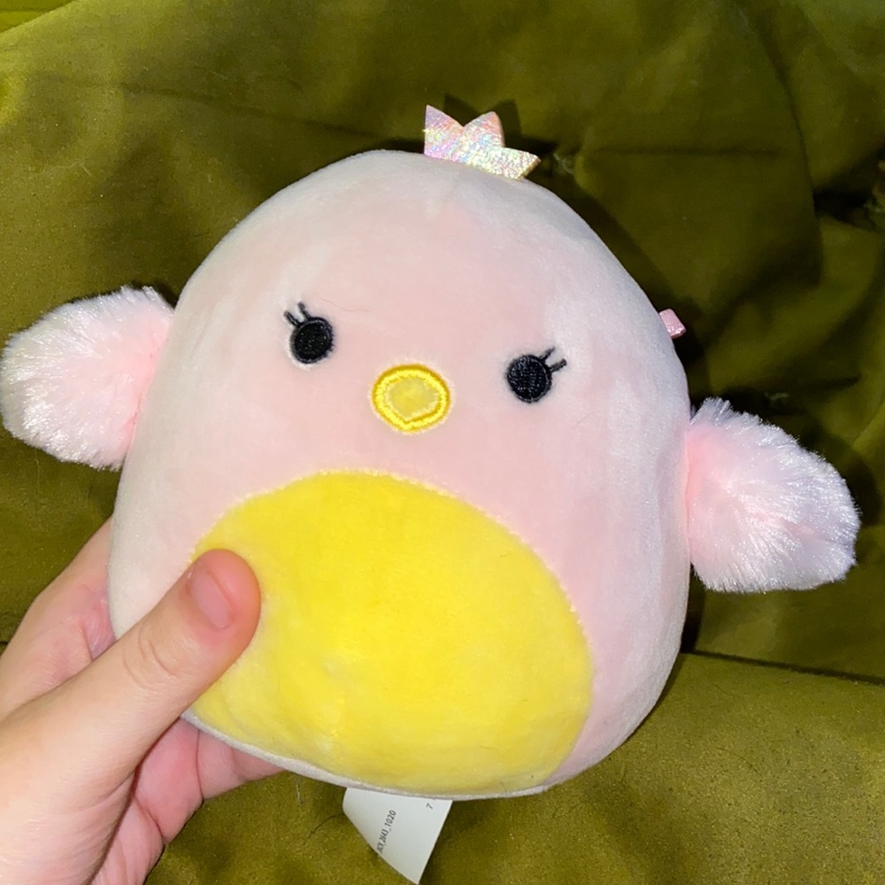 “Harmony” 5” squishmallow